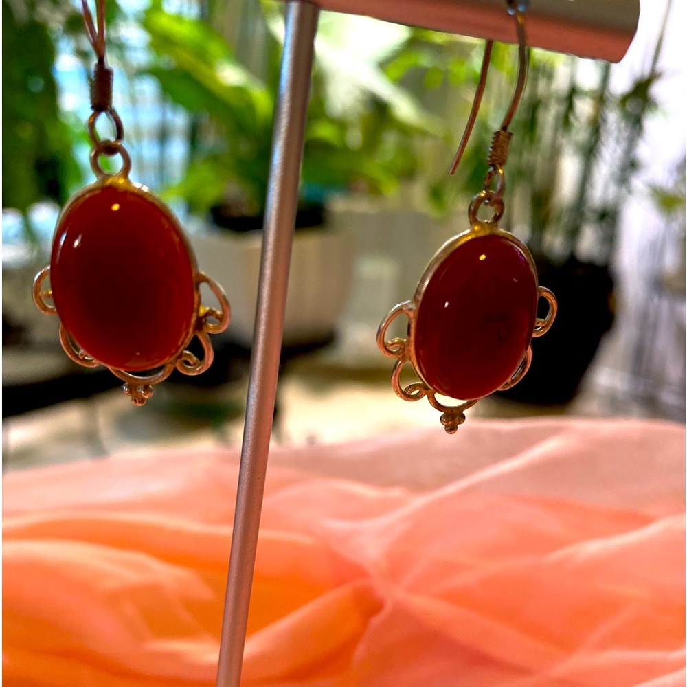 CLASSIC CARNELIAN DROP EARRINGS